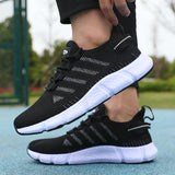 New Summer Soft Soled Running Shoes