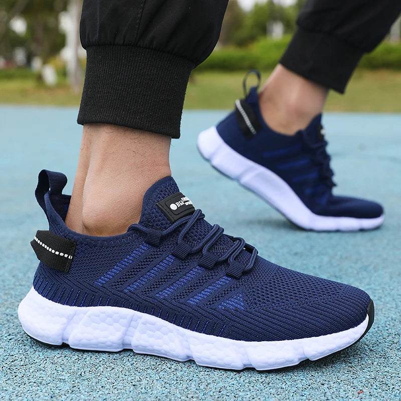New Summer Soft Soled Running Shoes