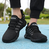 New Summer Soft Soled Running Shoes