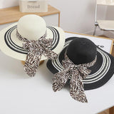 Trendy Women's Foldable Beach Hat for Stylish Looks